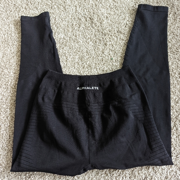 Alphalete Black Leggings - Picture 2 of 6